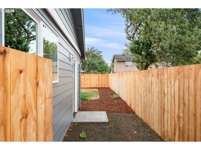1130 CHURCH St, Dayton, OR 97114