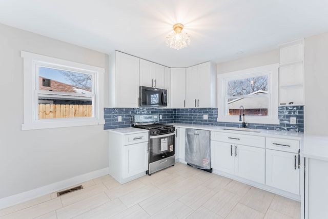 118 Well Street, Park Forest, IL 60466