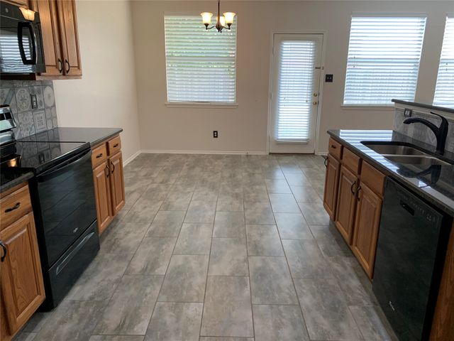 10609 Augusta Lane, Rowlett, TX 75089