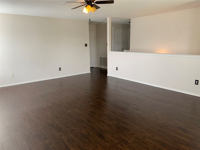 10609 Augusta Lane, Rowlett, TX 75089