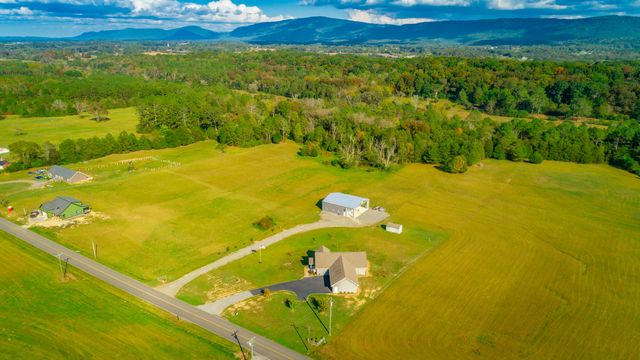 326 Benton Station Road, Benton, TN 37307