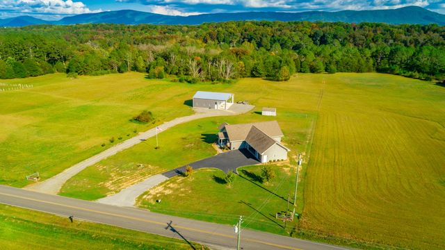 326 Benton Station Road, Benton, TN 37307