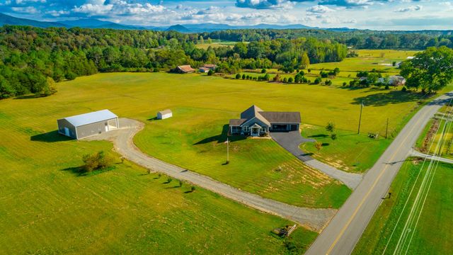 326 Benton Station Road, Benton, TN 37307