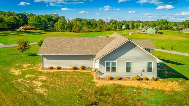 326 Benton Station Road, Benton, TN 37307