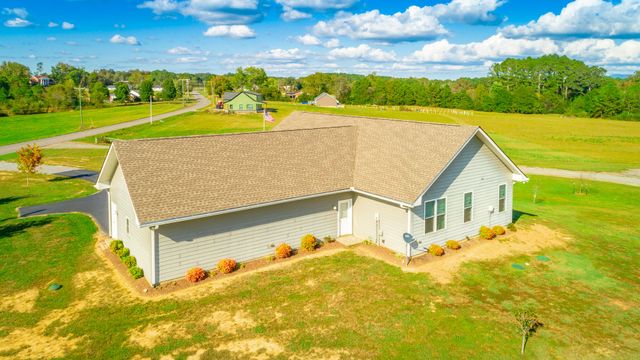 326 Benton Station Road, Benton, TN 37307