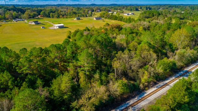 326 Benton Station Road, Benton, TN 37307