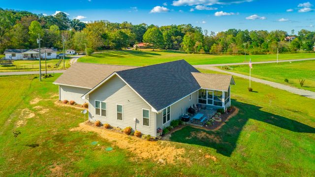 326 Benton Station Road, Benton, TN 37307