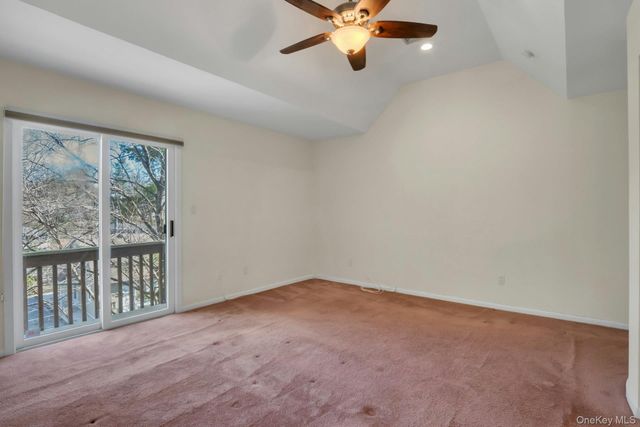 1 Spring Pond Drive 1, Ossining, NY 10562