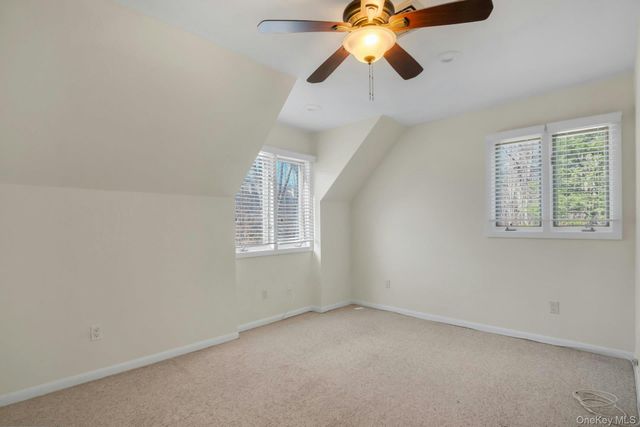 1 Spring Pond Drive 1, Ossining, NY 10562