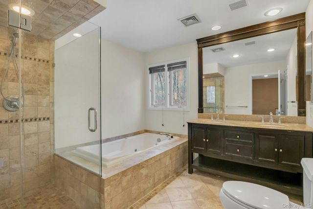 1 Spring Pond Drive 1, Ossining, NY 10562