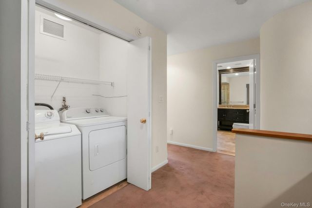 1 Spring Pond Drive 1, Ossining, NY 10562