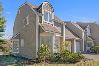 1 Spring Pond Drive 1, Ossining, NY 10562