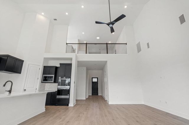 1313 Robin TRL, Round Rock, TX 78681