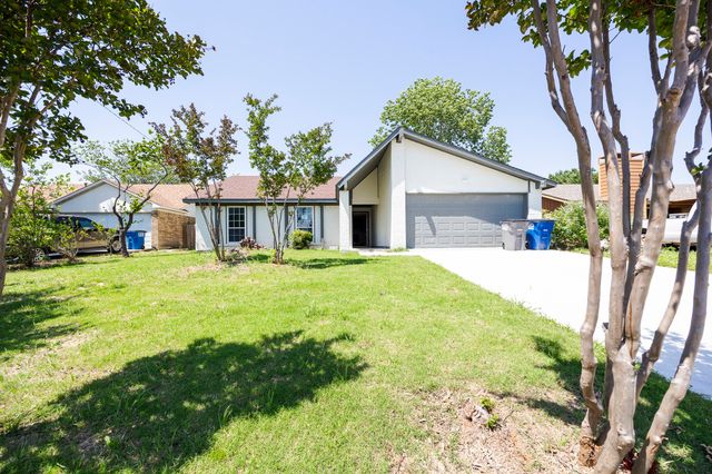 2609 HERRING Circle, Sachse, TX 75048