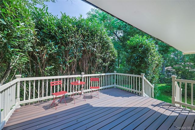 119 Harrow Lane, Manhasset, NY 11030