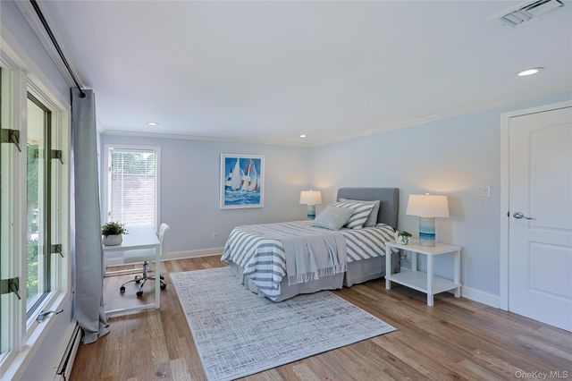 119 Harrow Lane, Manhasset, NY 11030