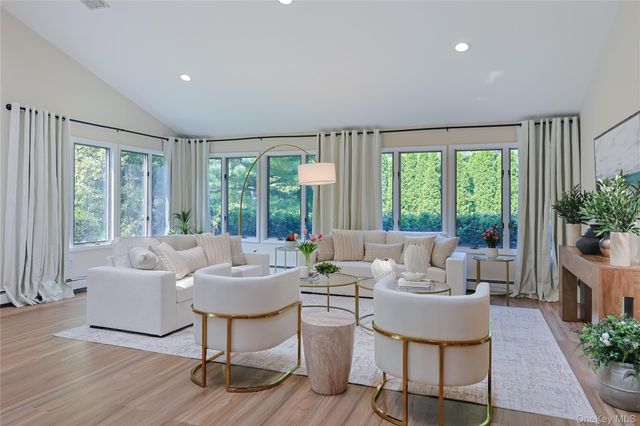 119 Harrow Lane, Manhasset, NY 11030