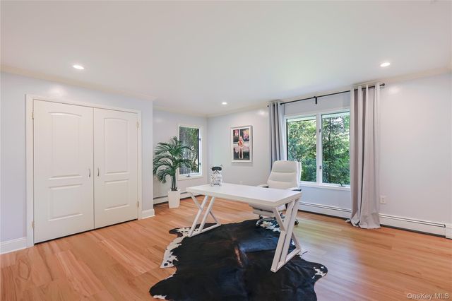 119 Harrow Lane, Manhasset, NY 11030