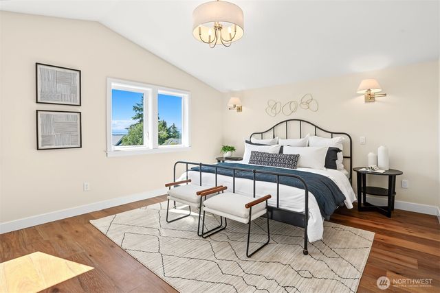 2414 Queen Anne Avenue N, Seattle, WA 98119