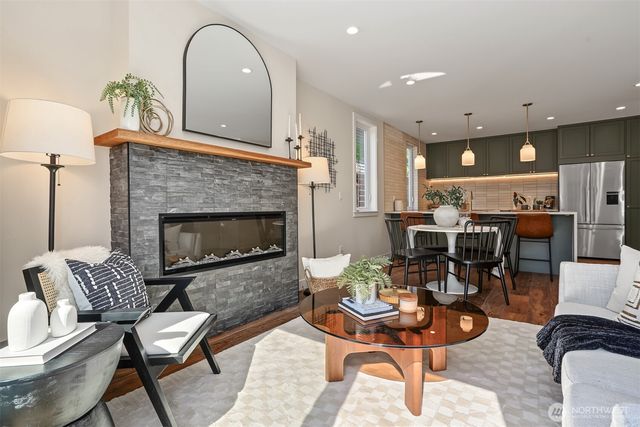 2414 Queen Anne Avenue N, Seattle, WA 98119