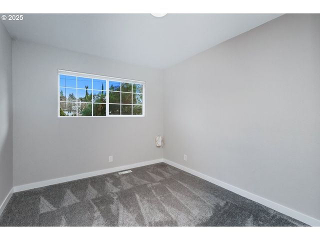 12373 Se 122ND Ave, Happy Valley, OR 97086