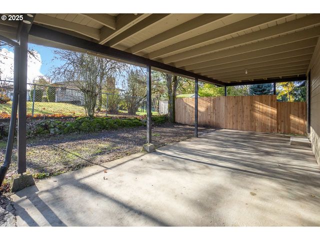 12373 Se 122ND Ave, Happy Valley, OR 97086