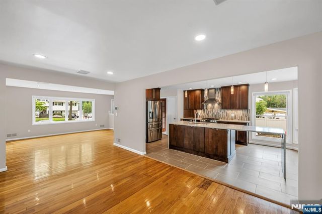 45 Jay Drive, Paramus, NJ 07652