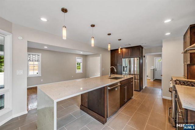 45 Jay Drive, Paramus, NJ 07652