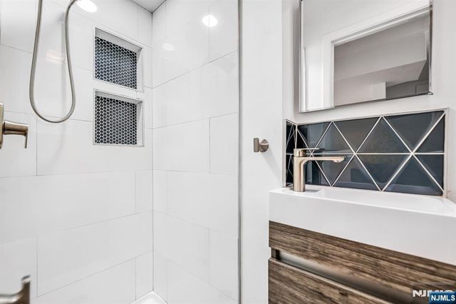 45 Jay Drive, Paramus, NJ 07652