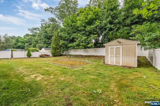 45 Jay Drive, Paramus, NJ 07652