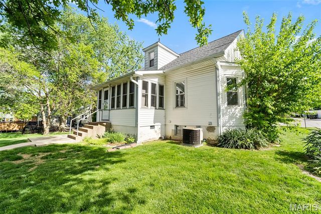 203 E Mill Street, Waterloo, IL 62298