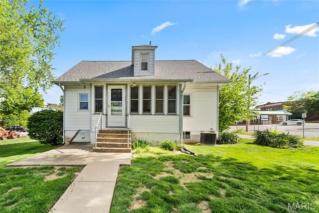 203 E Mill Street, Waterloo, IL 62298