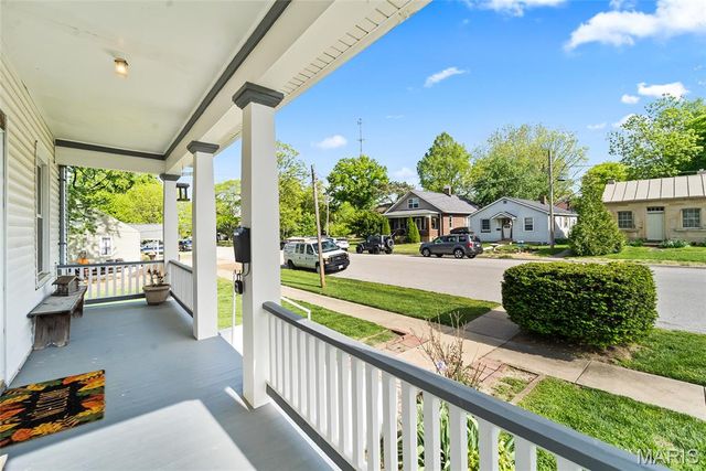 203 E Mill Street, Waterloo, IL 62298