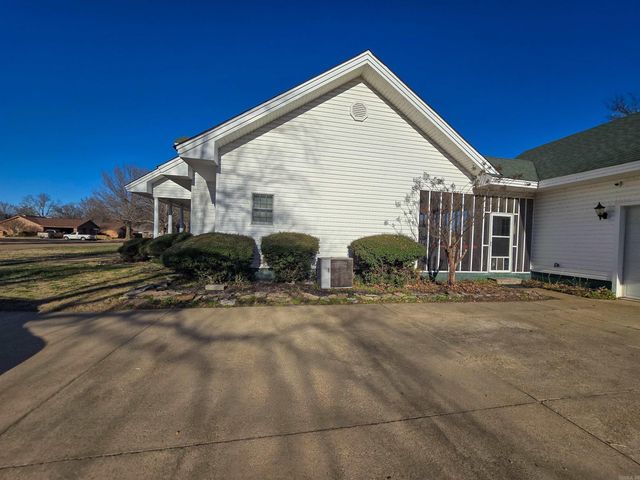 511 6th Street, Marked Tree, AR 72365