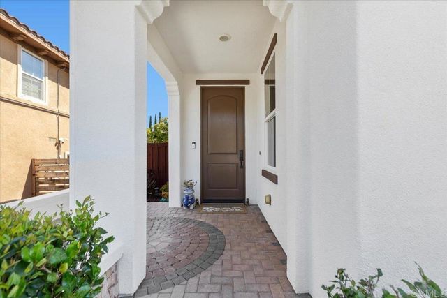 838 Luminara Way, San Marcos, CA 92078