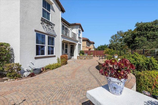 838 Luminara Way, San Marcos, CA 92078