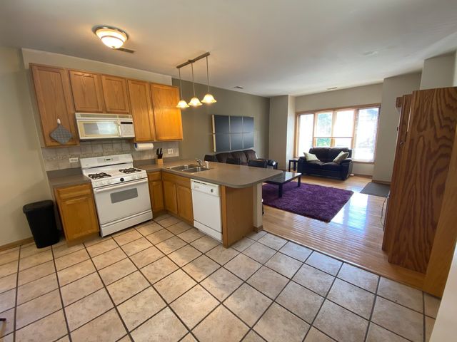 2442 W Fillmore Street, Chicago, IL 60612