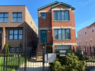 2442 W Fillmore Street, Chicago, IL 60612