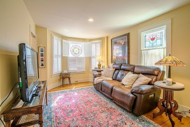 438 Merrimac St., Newburyport, MA 01950