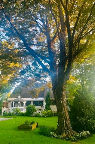438 Merrimac St., Newburyport, MA 01950
