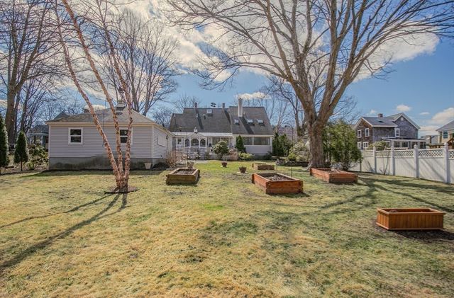 438 Merrimac St., Newburyport, MA 01950