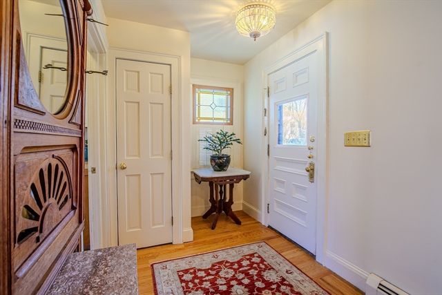 438 Merrimac St., Newburyport, MA 01950