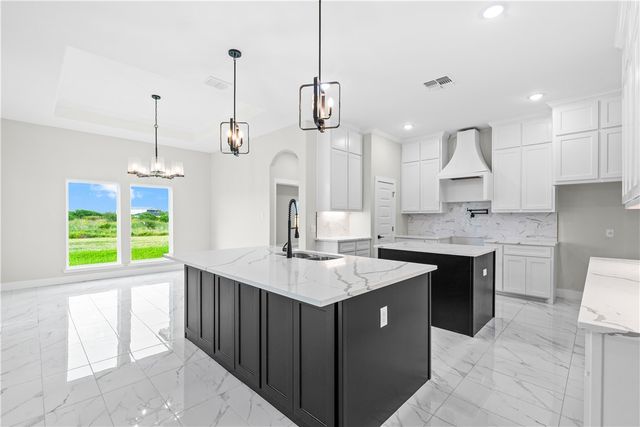6850 La Salle Dr, Corpus Christi, TX 78414