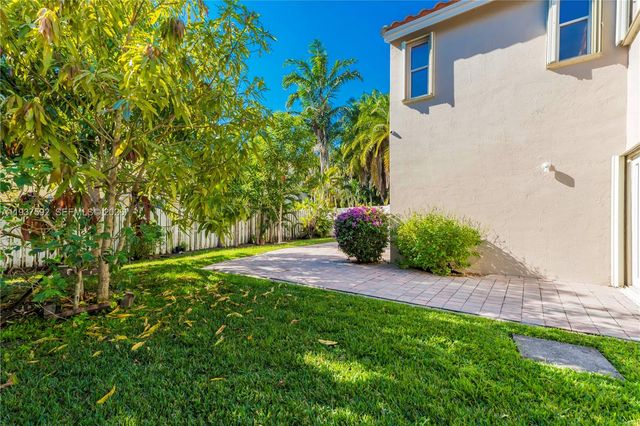 19144 NW 13th St ., Pembroke Pines, FL 33029
