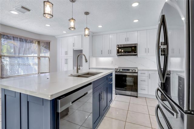 19144 NW 13th St ., Pembroke Pines, FL 33029