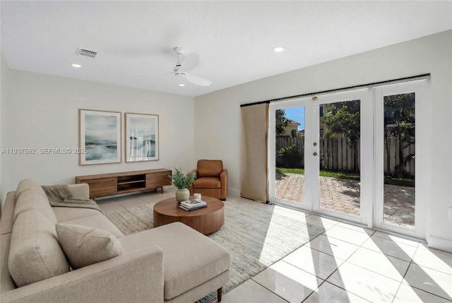 19144 NW 13th St ., Pembroke Pines, FL 33029