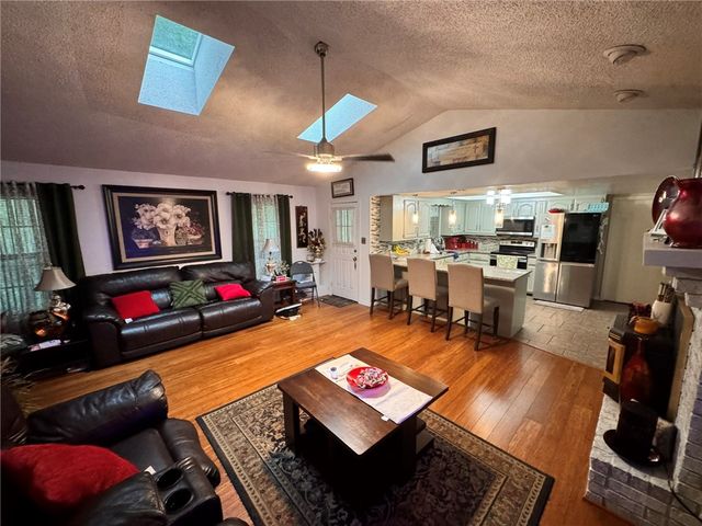 316 Craigwood Circle, Russellville, AR 72801