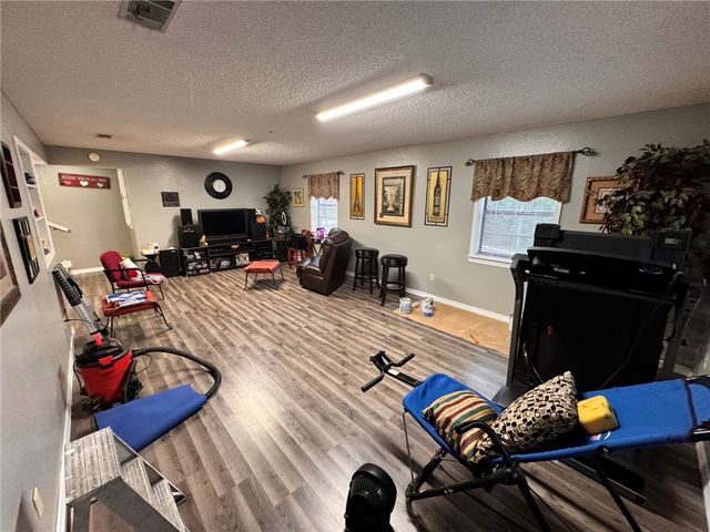 316 Craigwood Circle, Russellville, AR 72801