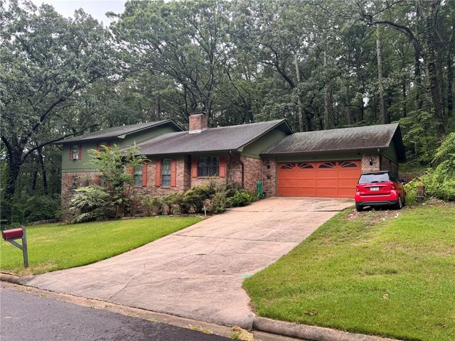 316 Craigwood Circle, Russellville, AR 72801