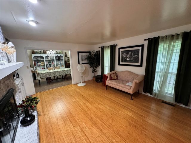 316 Craigwood Circle, Russellville, AR 72801